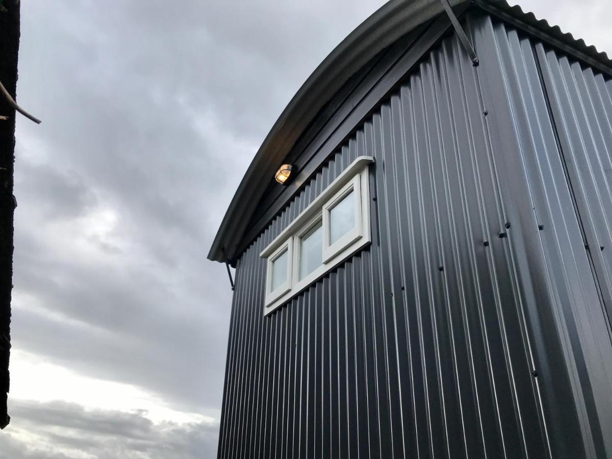 Sheelin Huts Blue, Hot-Tub Available From 1St April Until 1St November Villa Cavan Exterior photo