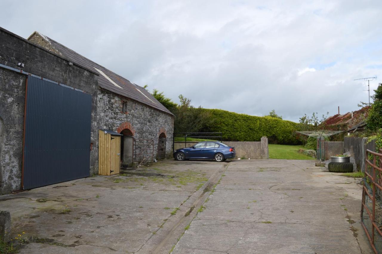 Sheelin Huts Blue, Hot-Tub Available From 1St April Until 1St November Villa Cavan Exterior photo